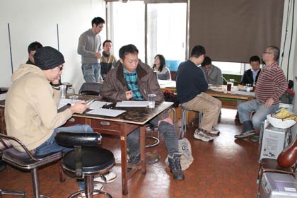  4日開かれた「三条市のこれからの8年を考える新春お楽しみワークショップ」