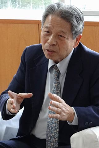 歓談する松井社長