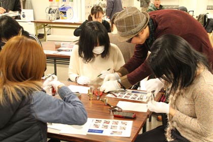 燕三条Wingで行われたクッキー型作り