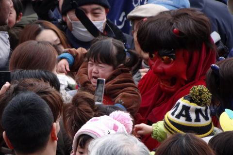 火が着いたように泣き出す子ども