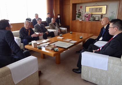 国定市長と歓談
