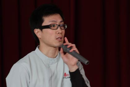 講師の赤ひげ整体院の剣持院長