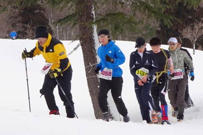 深い雪の上もスノーシューで縦横無尽に走れる