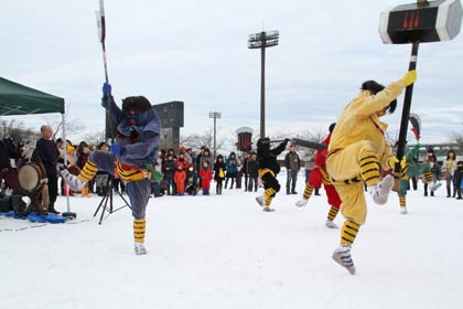歓迎イベントには本成寺の鬼まで登場