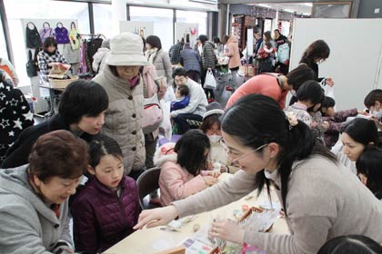3月1日まで開かれている「まちなか手しごと市vol.2 at 見附市大凧伝承館」
