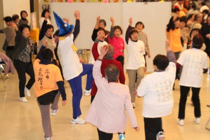 各プロジェクトのさまざまな趣向を凝らしたブースで盛り上がる
