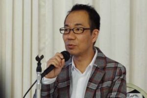 講師の岩佐十良氏