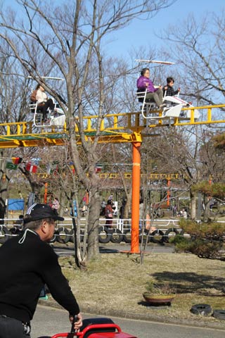 サイクルモノレールも人気