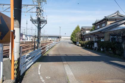 東三条駅