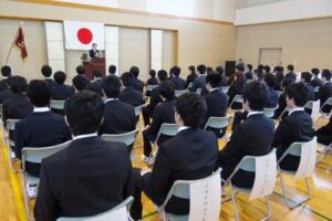 県立三条テクノスクール入校式で普通課程3科に新入生50人を迎える