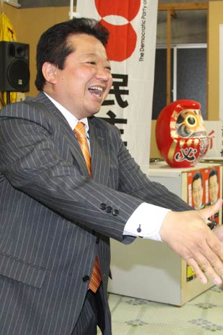  県議選三条市選挙区で新人で当選した藤田氏
