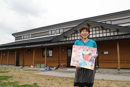  たこ揚げは前庭で角凧を揚げる