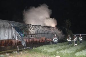 燕市佐渡山の火災現場