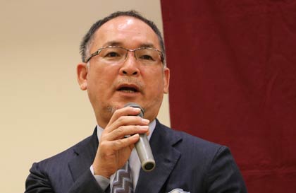 山井新会長のあいさつ