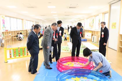 燕市子育て総合支援センター「すくすく」