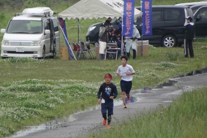 チェックポイントを通過