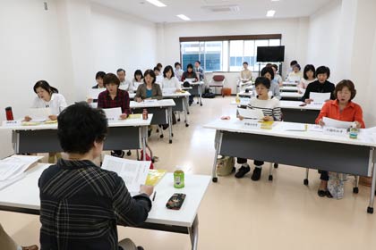 燕市で12日始まった音声訳奉仕員養成講座（初級）
