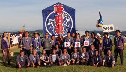  最高得点優勝の東三条五月会 