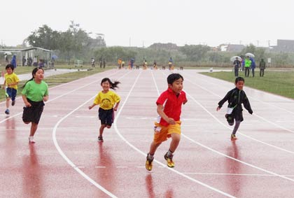 三条・燕総合グラウンド陸上競技場リニューアルオープン記念小学生記録会