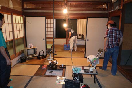 旧末廣館で昭和50年代を再現する作業