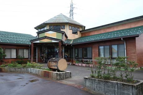 ノロウイルスの感染が広がった燕市立つぼみ保育園