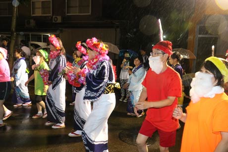 仮装盆踊り大会