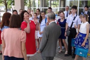 コムソモリスク・ナ・アムーレ市から友好関係の加茂市へ子ども代表団が訪問