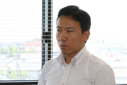 会長に就いた新潟大学経済学部の小池信之教授