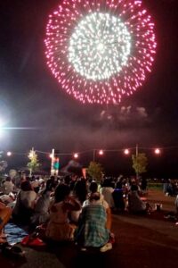 栄ふるさと夏まつり2015の花火大会