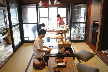 イカラシトモコの部屋の中