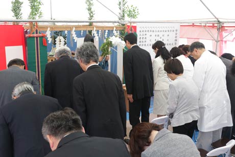 1日行われた済生会三条病院 院内保育園及び病児・病後児保育施設建設工事安全祈願祭 