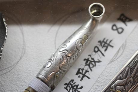 100歳記念のつもりで製作したきせるの彫金「龍」