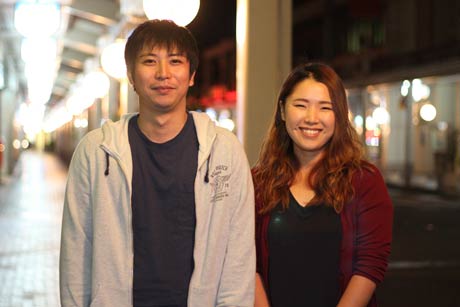 あかりの結婚式に参加する近藤真樹さん、梅田奈都美さん