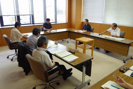 18日開かれた三条市総合教育会議
