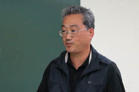 特選の渋木高志さんとその作品「それひけ」