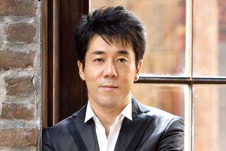 三条で「ぶらりツアー」を公演する池田聡さん