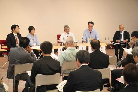 第2分科会　テーマ「熱き語り手」～扉の向こうにいた職人が、いま、その思いを熱く語る～
