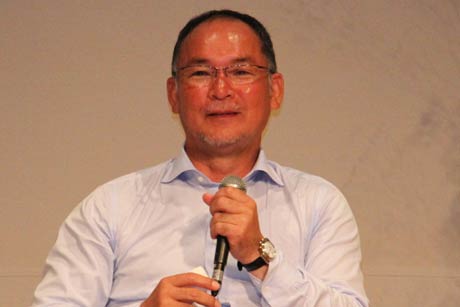  記念対談の山井社