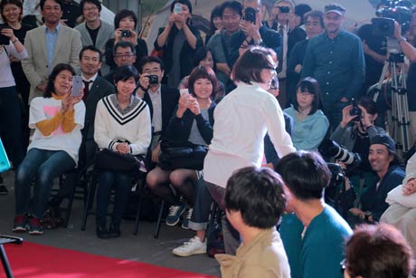MGNETの武田修美社長はダンスを披露