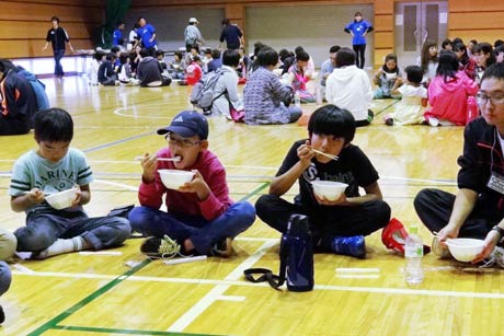 最後に鶏雑炊を食べて空腹感から開放される