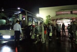 三条市が福島県南相馬市小高区へ運行した日帰りの一時帰宅支援バス