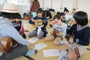 寺泊の海を眺めながら「HAMA FES」で出店や音楽でまったり