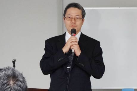講師の(株)LIXILの道本潔課長
