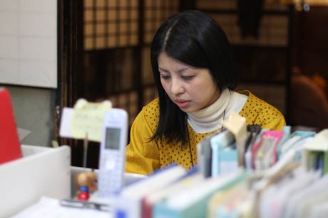 ミラノでの販売の手配をした「みんくる」の石本史子さん
