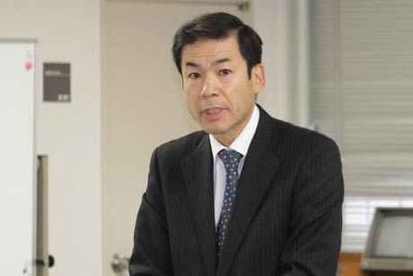 あいさつする国交省北陸地方整備局の小山道路調査官