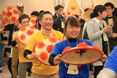  最後は花笠音頭で締めくくる