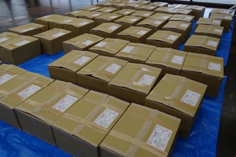 豊岡市から届いた段ボール箱60箱