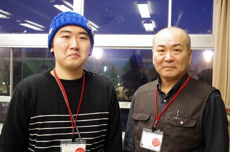 鎚起銅器の教室の講師、雄功堂さんの親子