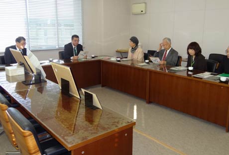  佐藤管理官と三条まんま塾で懇談