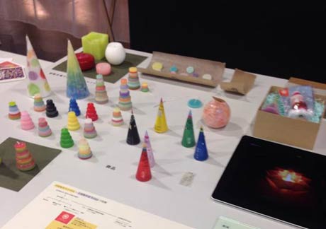  会場に展示されたつばめキャンドル